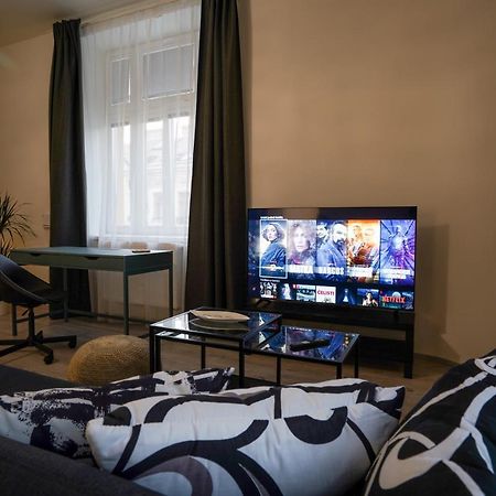 Lucy'S Apartments ออลอโมตซ์ ภายนอก รูปภาพ