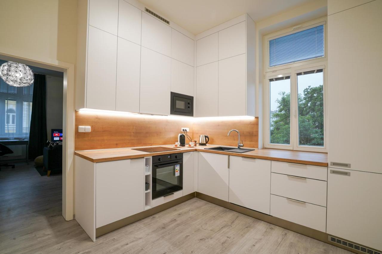 Lucy'S Apartments ออลอโมตซ์ ภายนอก รูปภาพ