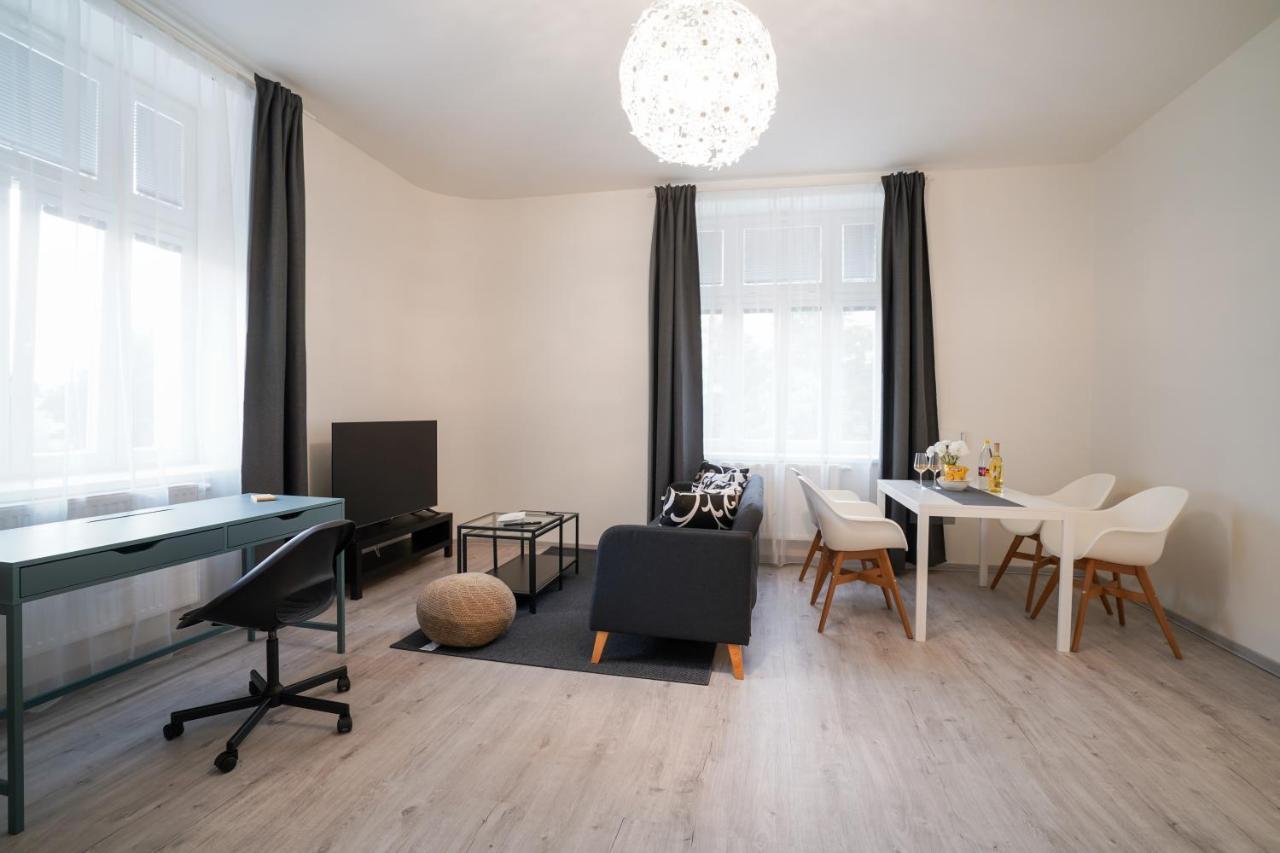 Lucy'S Apartments ออลอโมตซ์ ภายนอก รูปภาพ